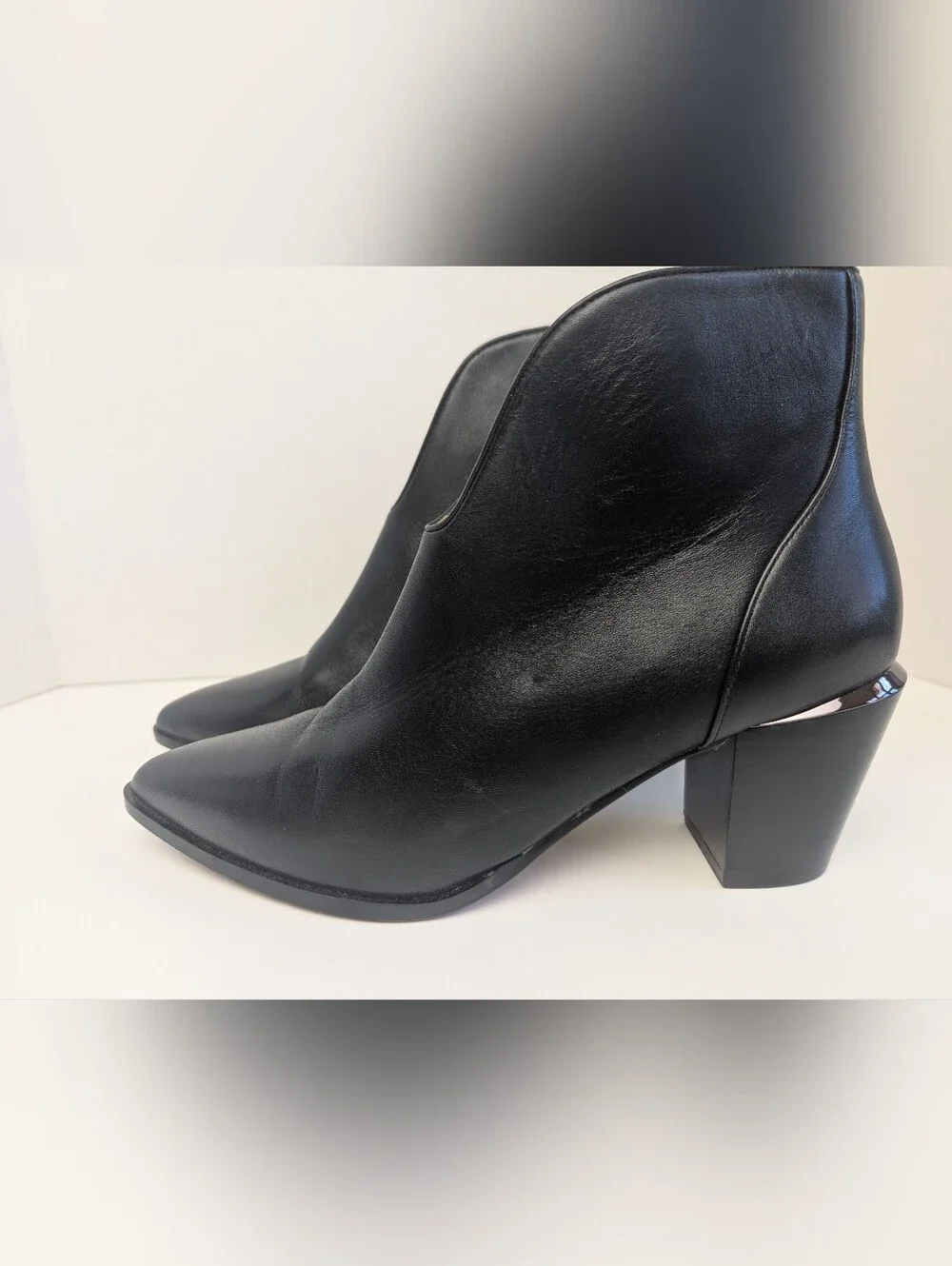 Paolo Mattei Black Leather Pointed Toe Ankle Boots Zip Booties 6.5M